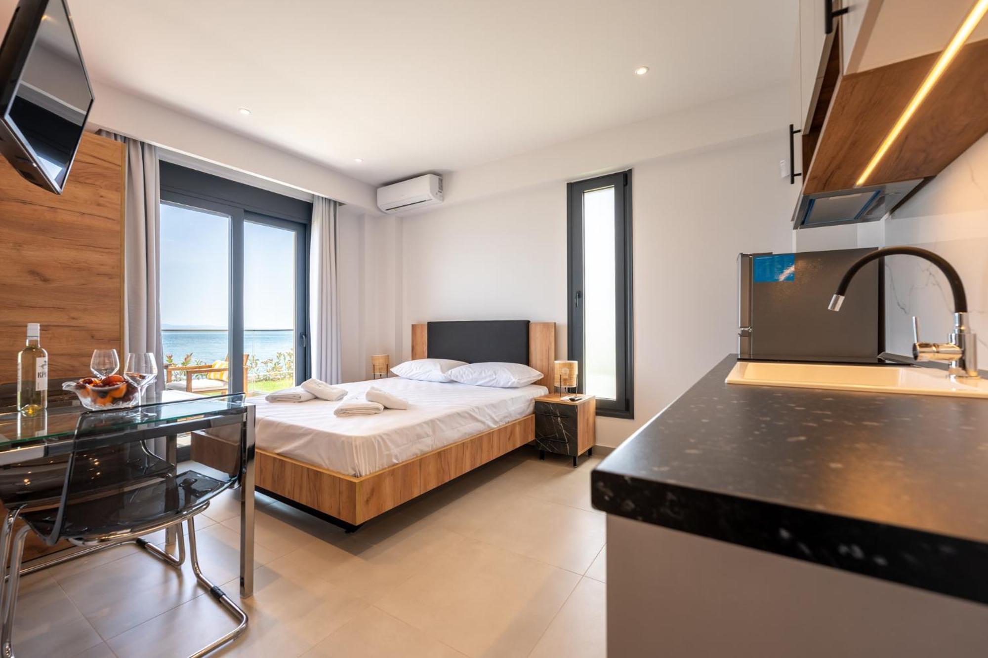 Azzurro E Verde By Rentalspro - Nea Potidaia Halkidiki Nea Poteidaia Ngoại thất bức ảnh
