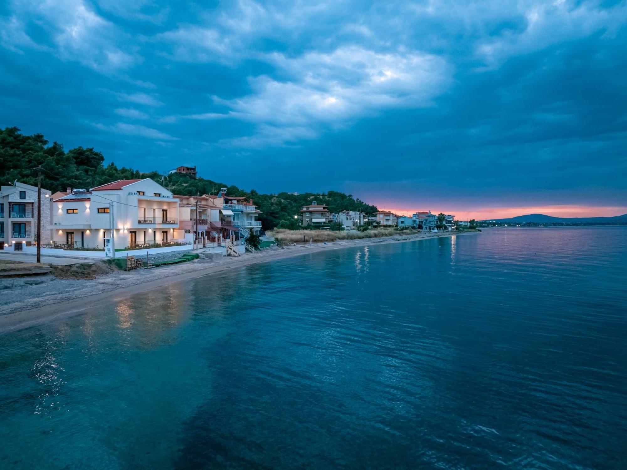 Azzurro E Verde By Rentalspro - Nea Potidaia Halkidiki Nea Poteidaia Ngoại thất bức ảnh